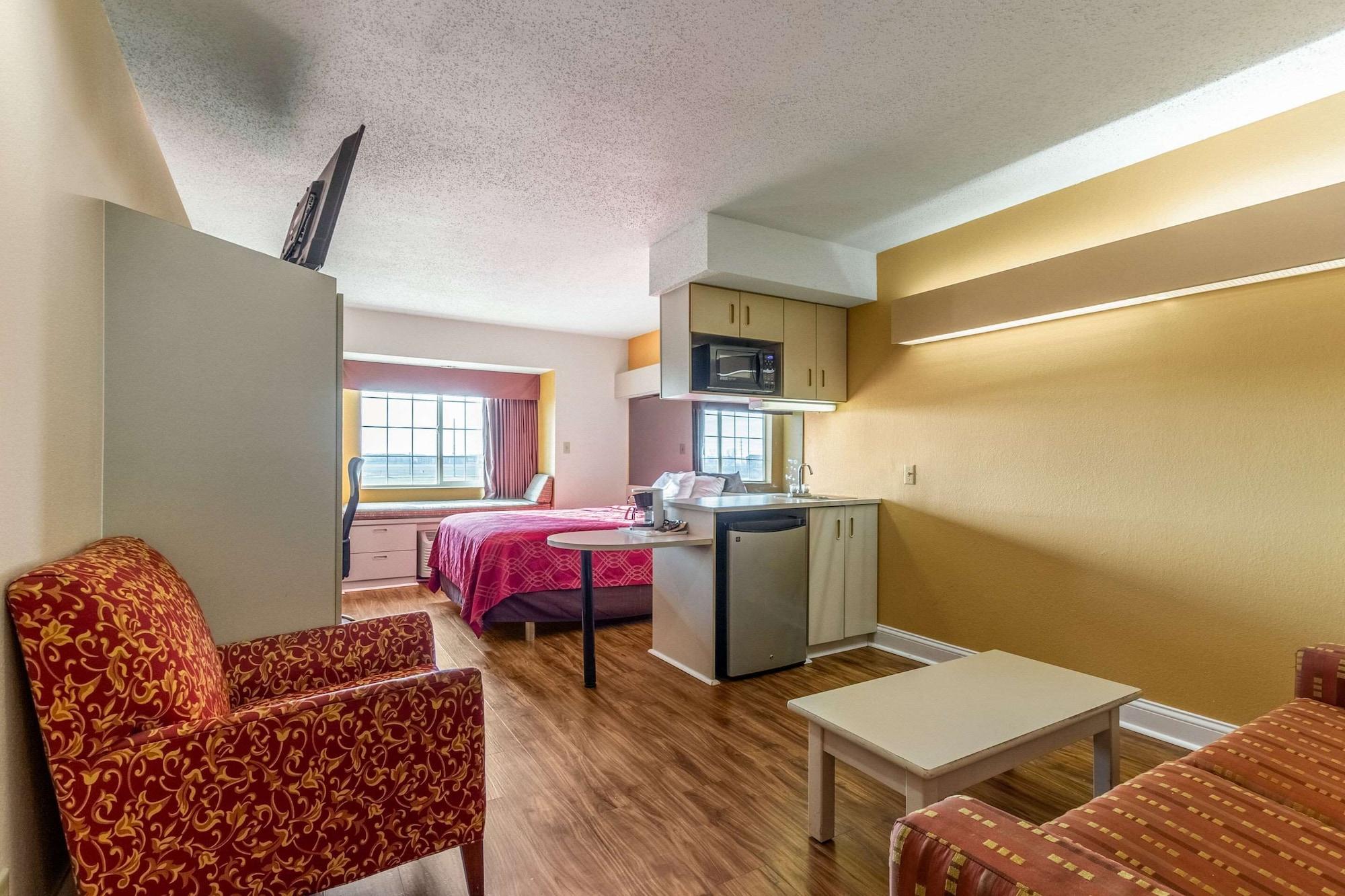 Econo Lodge Inn & Suites Evansville Stevenson Exterior foto