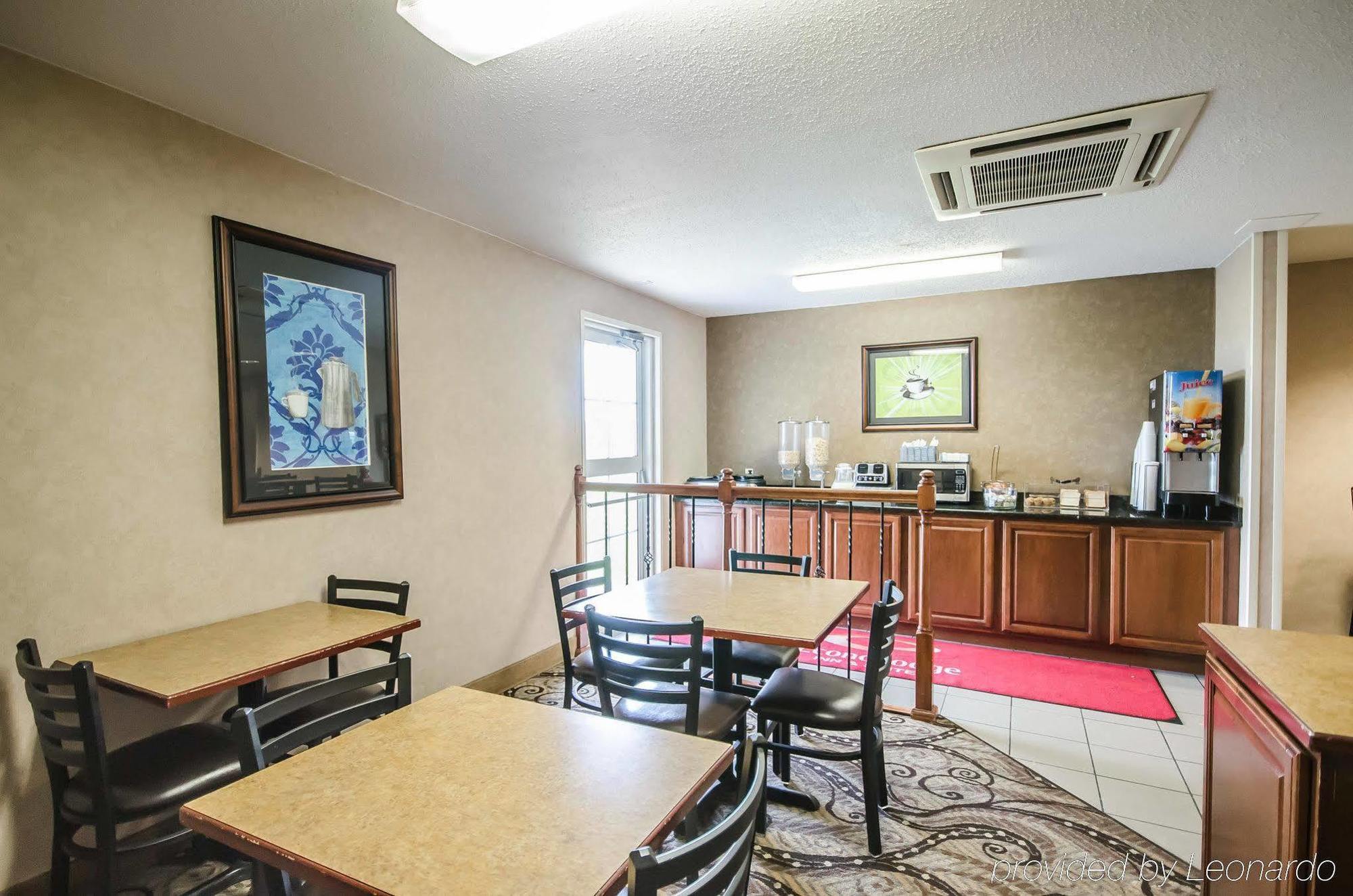 Econo Lodge Inn & Suites Evansville Stevenson Exterior foto